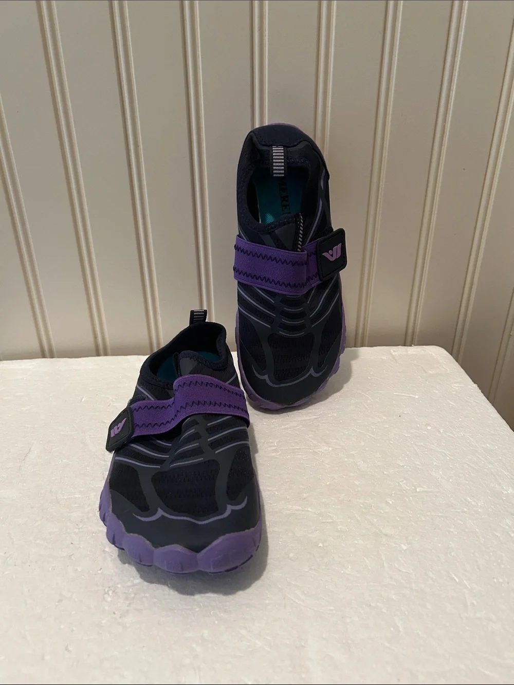 Merence Kids SlipOn Water Athletic Shoes Comfort Strap size 2 (33)Black Purple